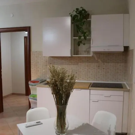 Fronte Metro C, Parcheggio, Wi-fi, A/c Vakantiehuis *